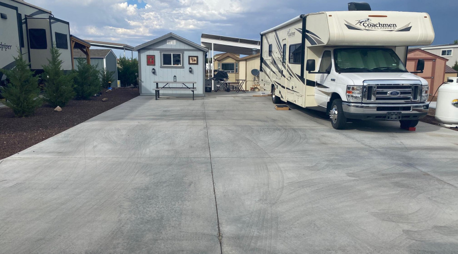 Lot 256 Main