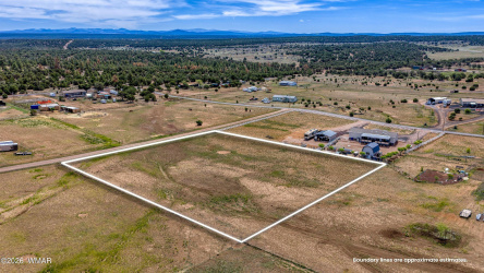 TBD Lark Lane, Show Low, Arizona 85901, ,Land,For Sale,Lark,260397