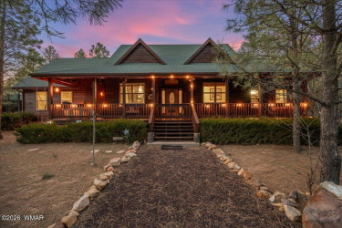 2952 Country View Lane, Overgaard, Arizona 85933, Bedrooms, ,Bathrooms,Residential,For Sale,Country View,260406