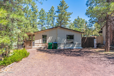 3130 Young, Show Low, Arizona 85901, Bedrooms, ,Bathrooms,Residential,For Sale,Young,256049