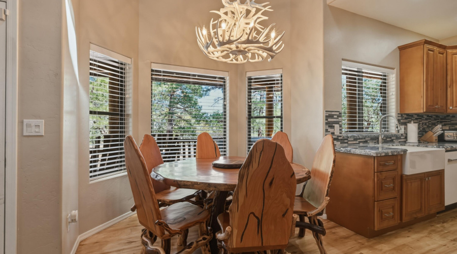 9 Dining areas