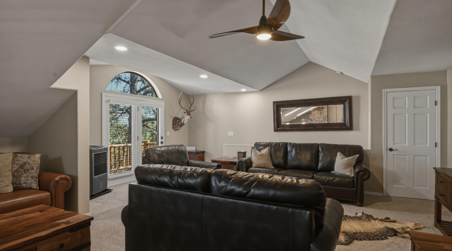 27 Loft with private balcony
