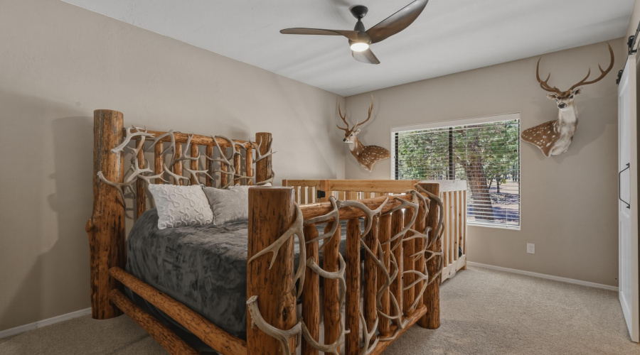 33 Ensuite 2