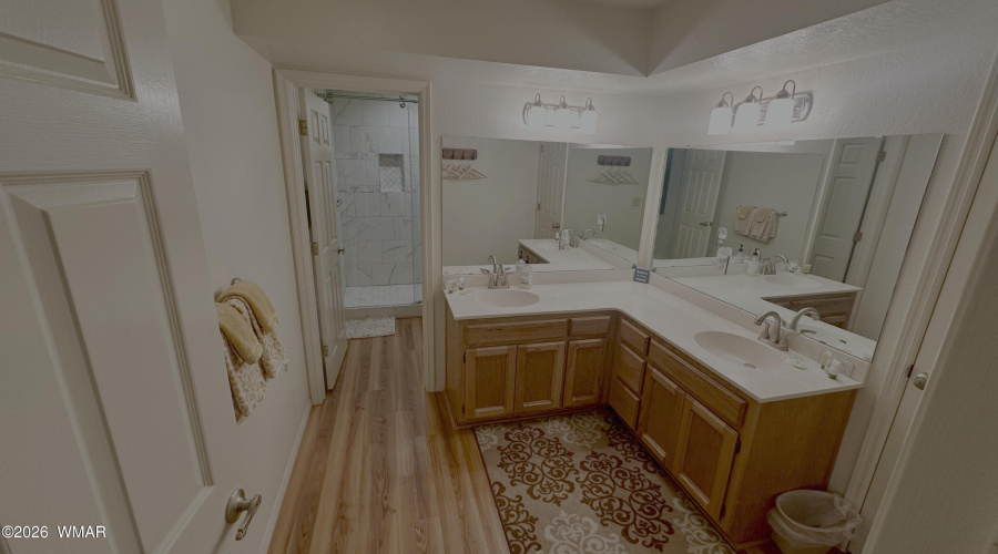 Master Bathroom2