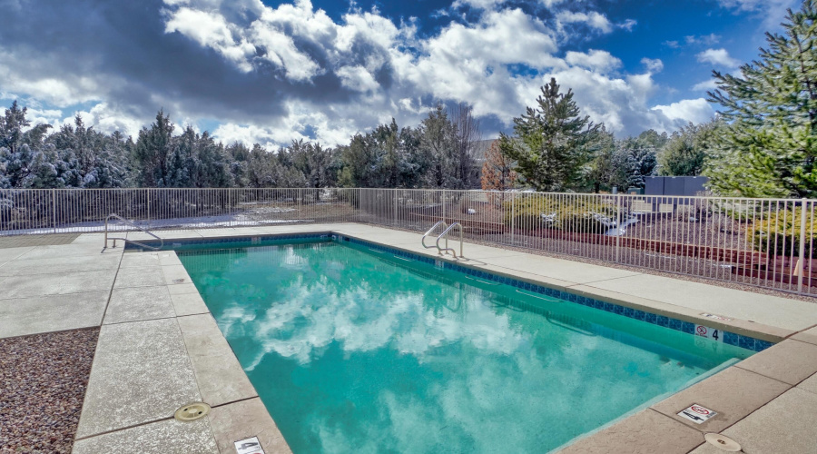 COMMUNITY SWIMMING POOL