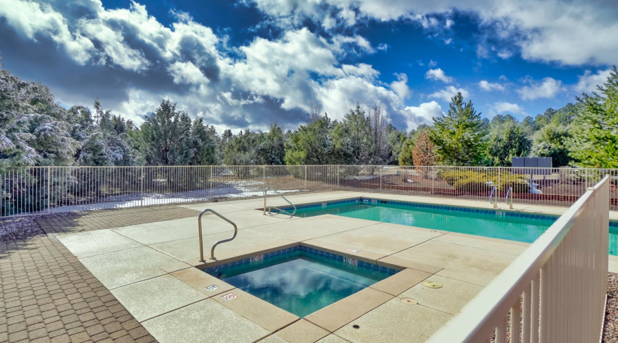SPA/SWIMMING POOL FOR THE COMMUNITY
