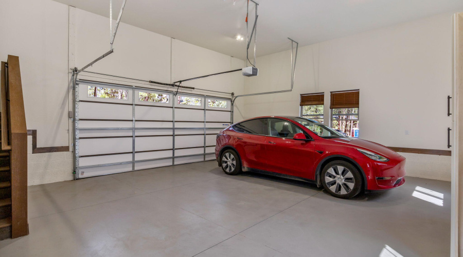 Spacious 2 car garage