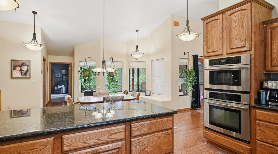 13 Kitchen island