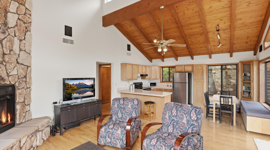 mls-Canyon_Vista_016