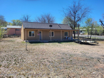 290 1St, St. Johns, Arizona 85936, Bedrooms, ,Bathrooms,Residential,For Sale,1St,260483