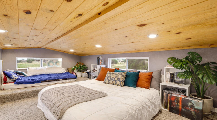 Loft 2