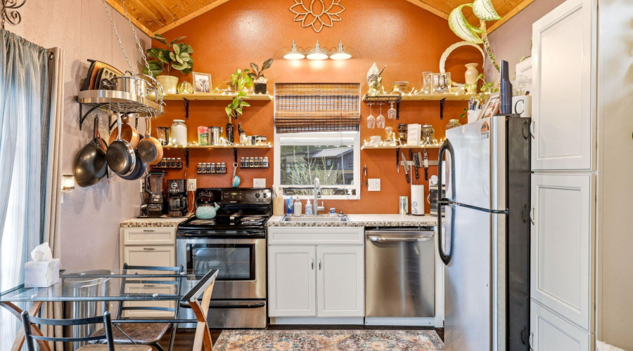 Kitchen 1