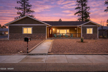 261 Fox, Show Low, Arizona 85901, Bedrooms, ,Bathrooms,Residential,For Sale,Fox,260495