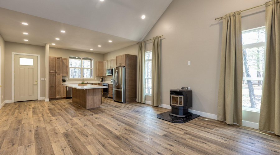913 Birdsong Way, Lakeside, AZ 85929