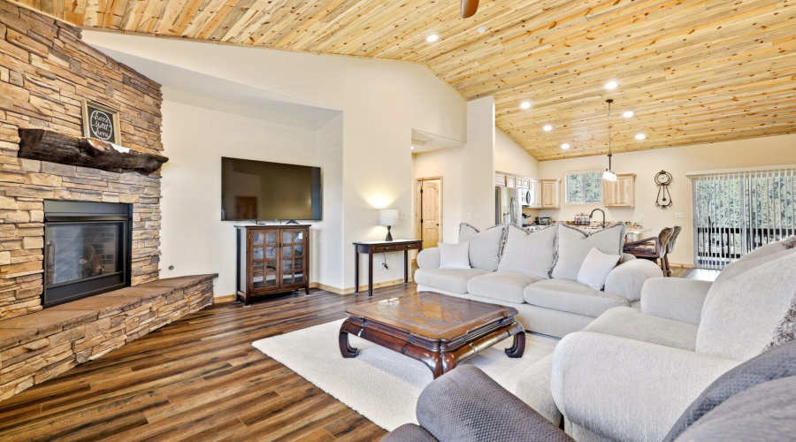 1562GreenHavenCir-HeberOvergaard-AZ-7