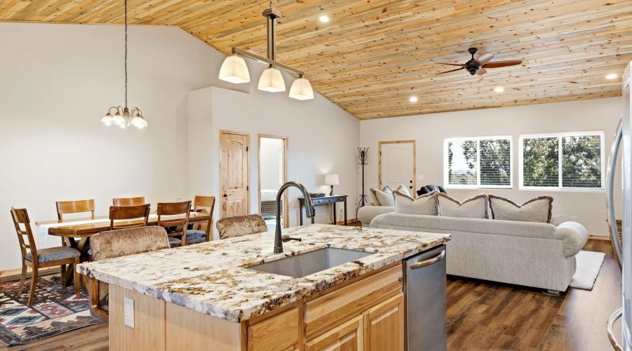 1562GreenHavenCir-HeberOvergaard-AZ-13