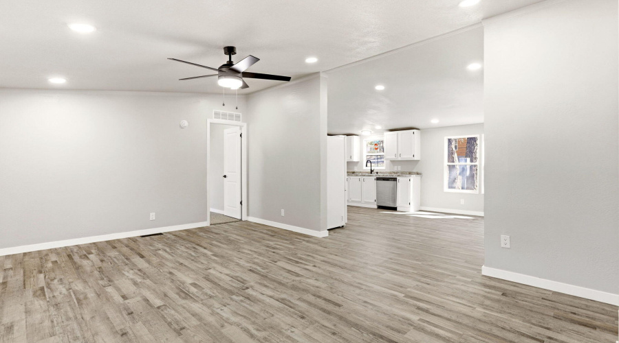 2101WParkValleyRd-ShowLowAZ-8