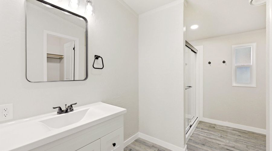 2101WParkValleyRd-ShowLowAZ-15