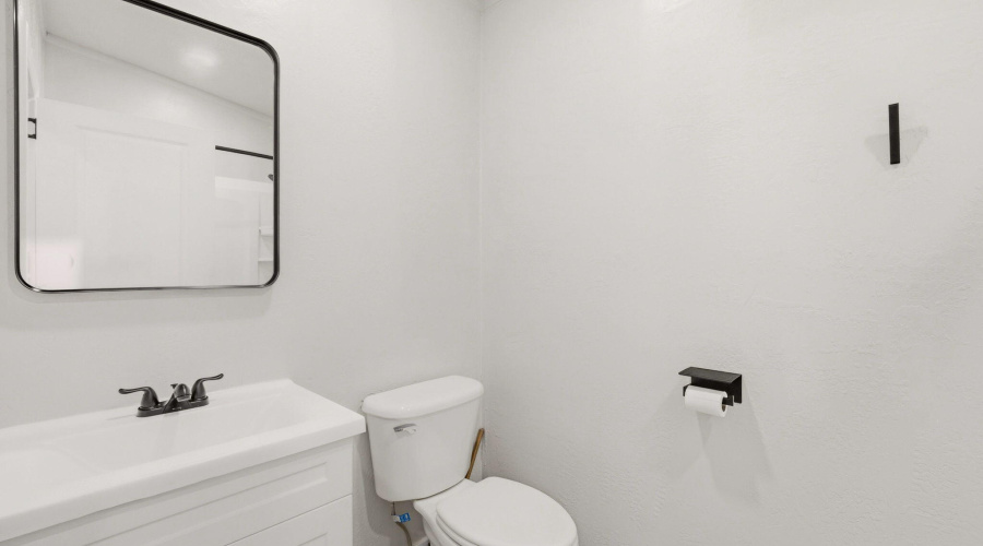 2101WParkValleyRd-ShowLowAZ-19