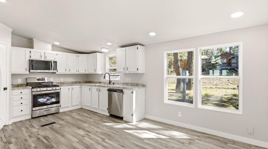 2101WParkValleyRd-ShowLowAZ-9