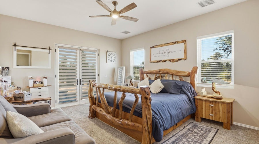 Master Bedroom (1)
