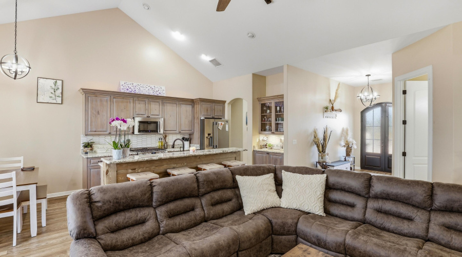 Living Room (3)