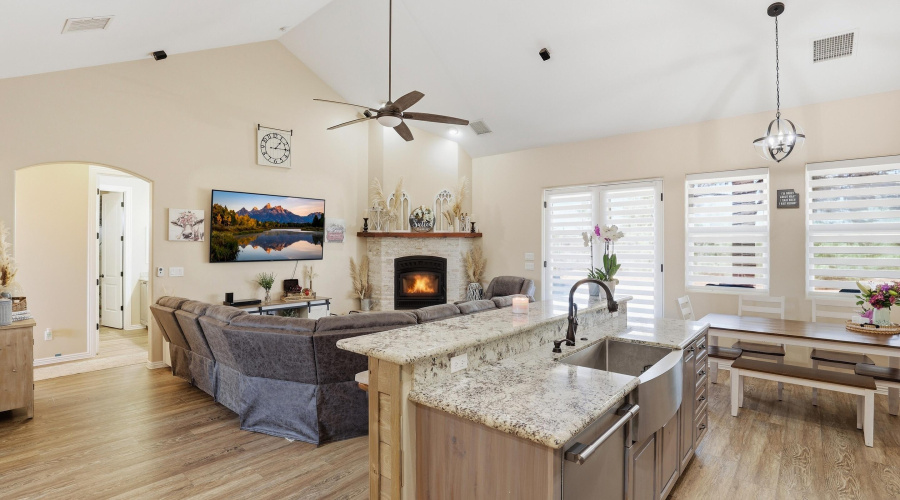 Kitchen (2)