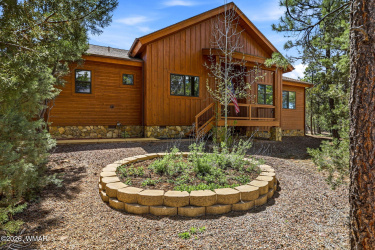 4471 Falling Leaf Road, Show Low, Arizona 85901, Bedrooms, ,Bathrooms,Residential,For Sale,Falling Leaf,260527