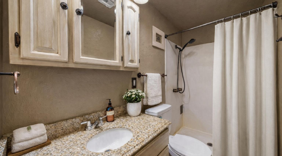 Elegant bathroom with soft neutrals