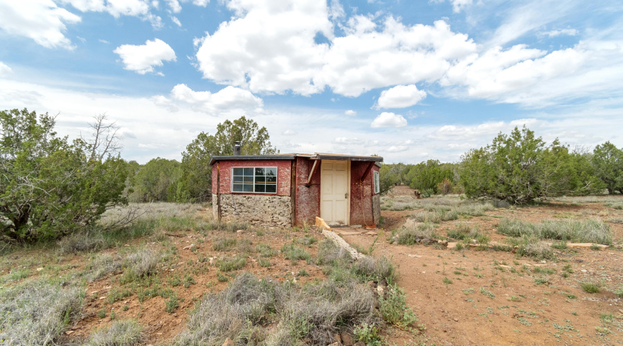 Hogan Hut