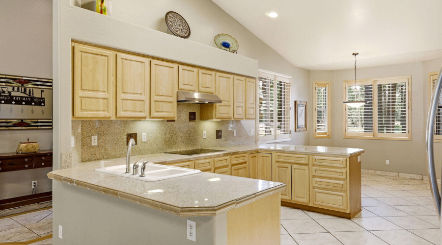 2236RoundaboutWay-Overgaard-AZ-12