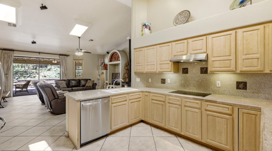 2236RoundaboutWay-Overgaard-AZ-13