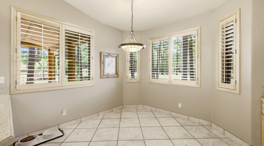 2236RoundaboutWay-Overgaard-AZ-15