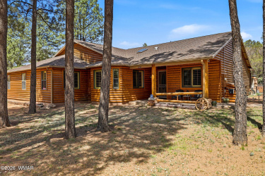 2236 Roundabout Way, Overgaard, Arizona 85933, Bedrooms, ,Bathrooms,Residential,For Sale,Roundabout,260551