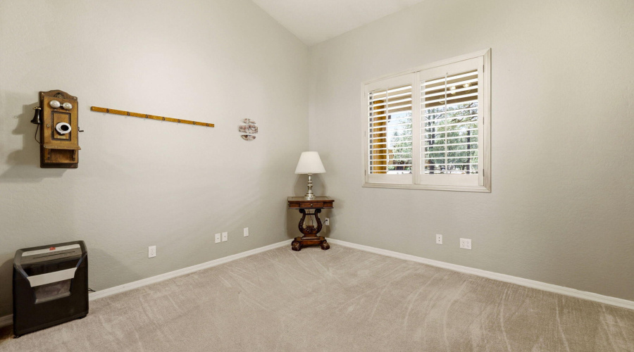 2236RoundaboutWay-Overgaard-AZ-24