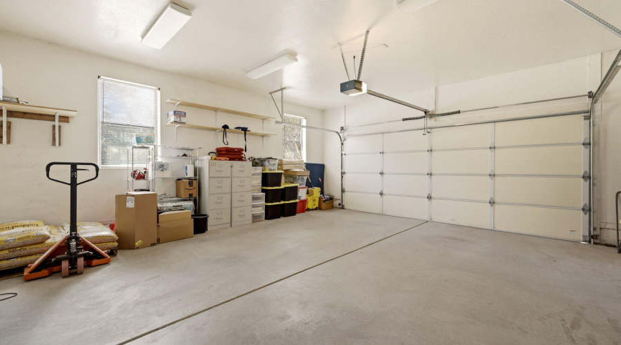 2236RoundaboutWay-Overgaard-AZ-27