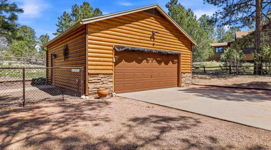 2236RoundaboutWay-Overgaard-AZ-36
