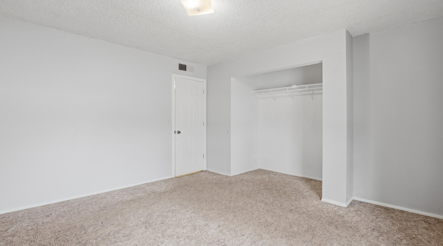 Bedroom 2 (2)