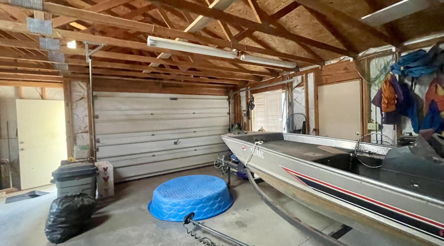 detached garage