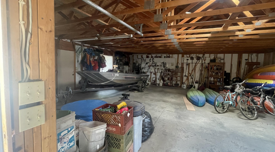 detached garage