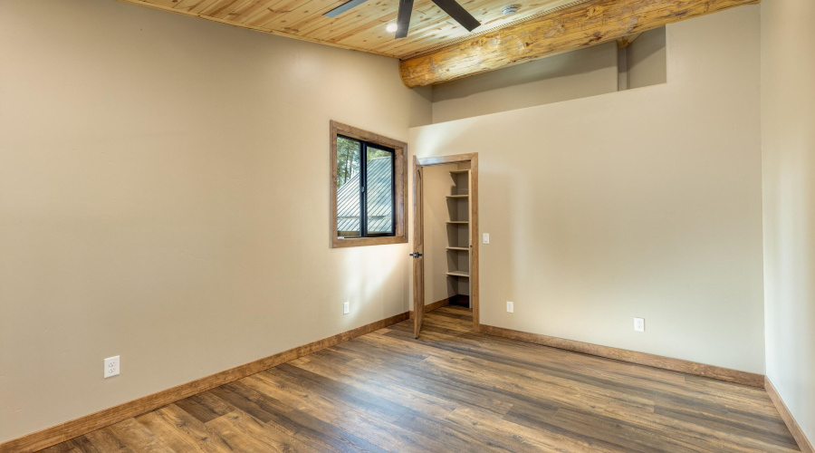 Upstairs Bedroom 2
