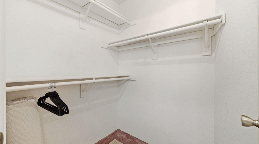Spacious walk-in closet