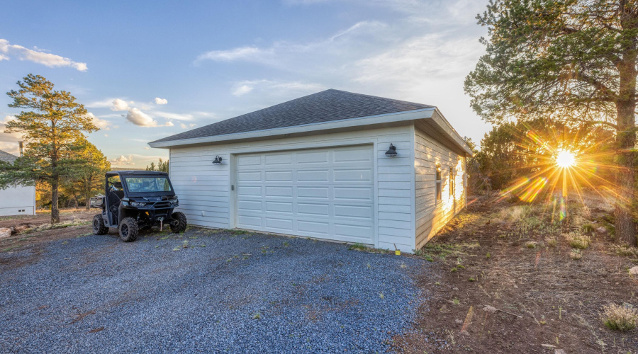 Detached Garage