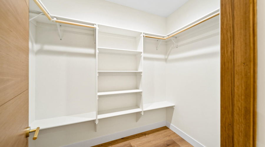 Walk in Closet