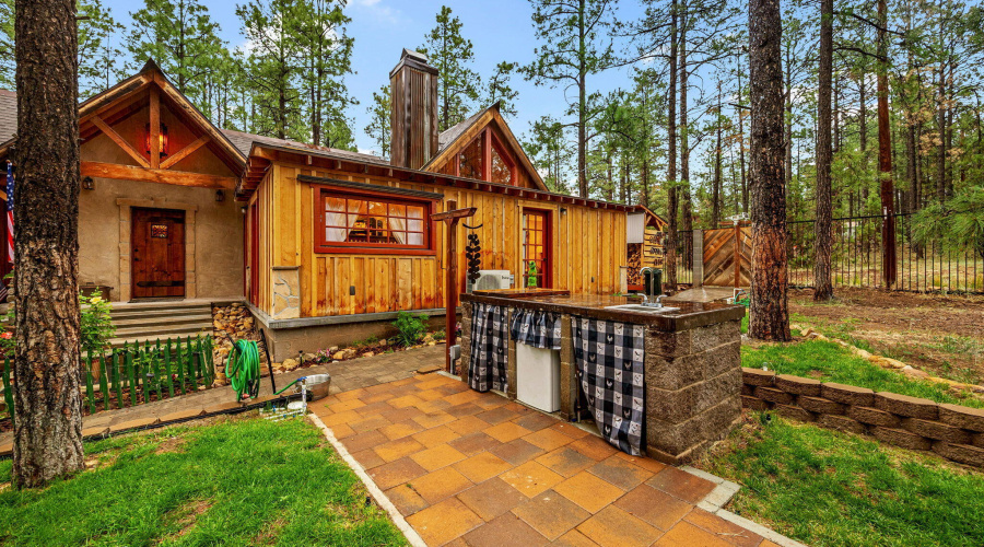BBQ AREA