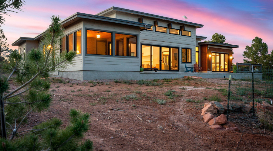 Enjoy Sunsets On The Screened In Porch