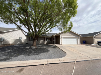 1060 Adams Street, Snowflake, Arizona 85937, Bedrooms, ,Bathrooms,Residential,For Sale,Adams,260603