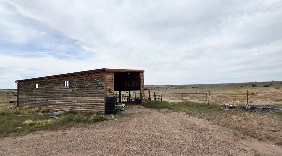 1150 sqft Barn