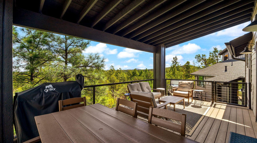 Guest Covered Deck