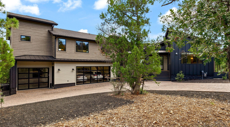 1541 Gamble Oak